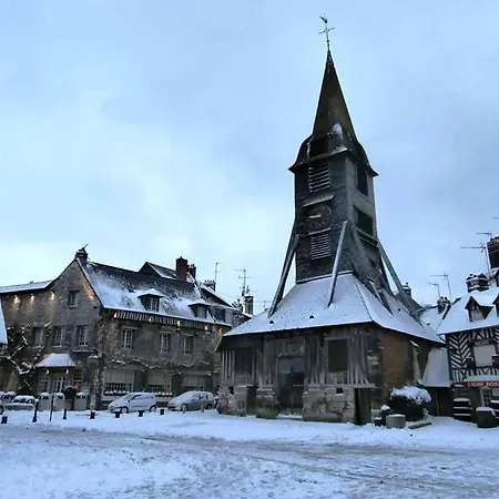 Le Carre Honfleur